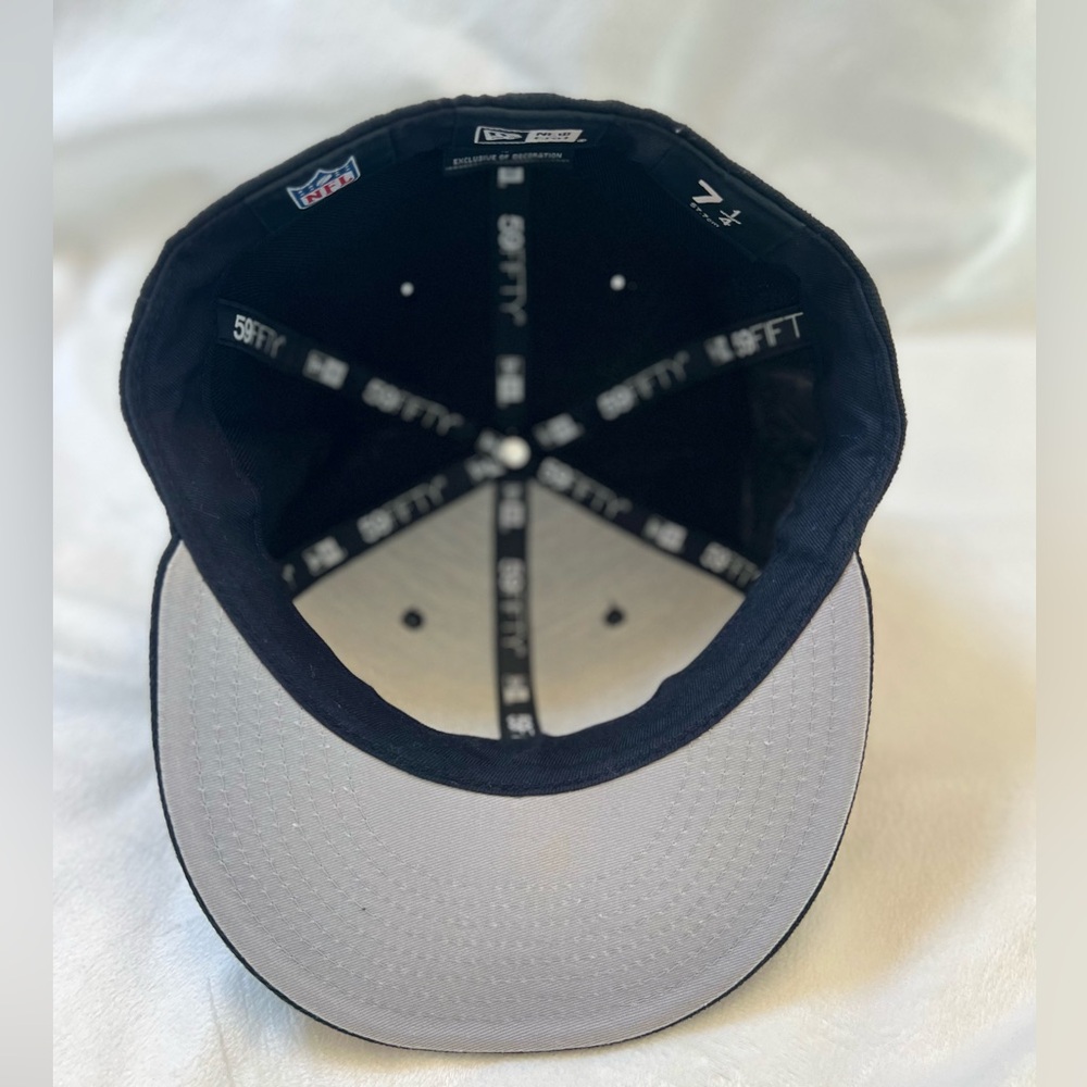 Las Vegas Raiders NFL New Era 59fifty
Fitted‎ Black, Gray Hat cap - Picture 4 of 11